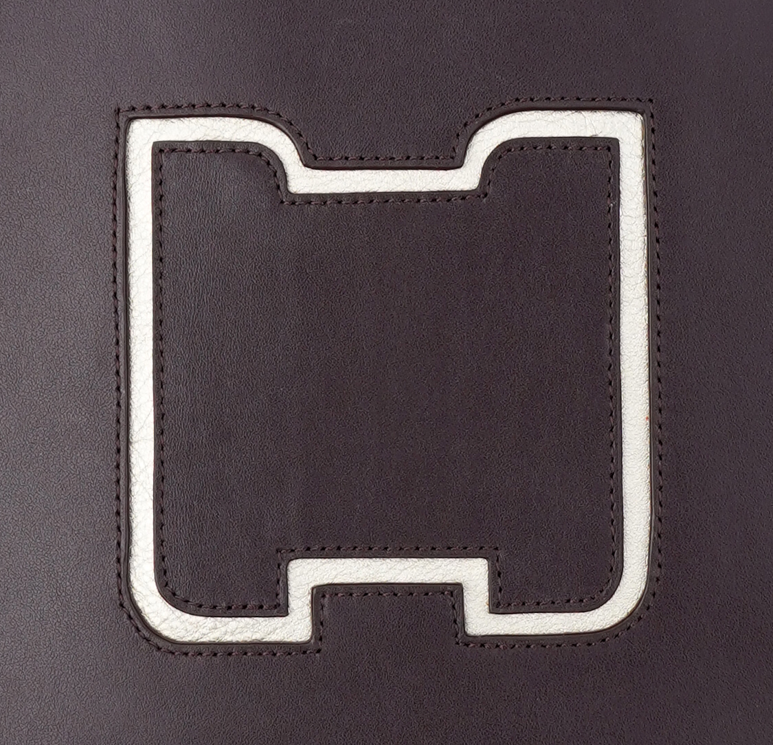 HIENTE HOLLAND